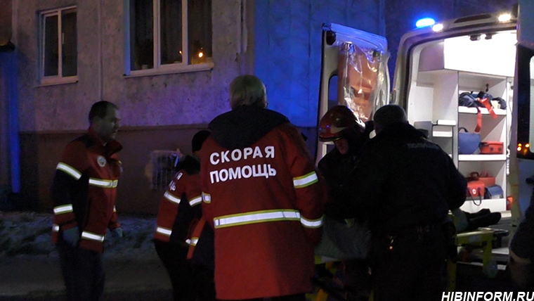 Два человека попали в реанимацию после пожара в Мурманской области Пожар