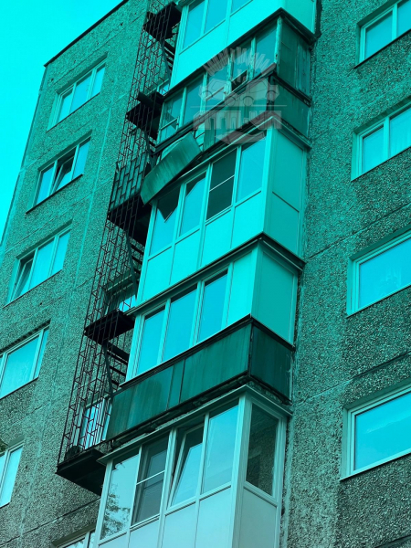 Опасный двор Лист железа