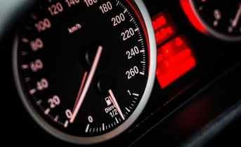 В Мурманской области автомобиль вылетел в кювет Автомобиль
