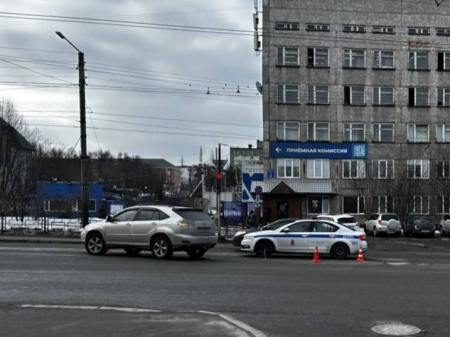 В центре Мурманска сбили женщину Авария
