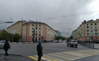 Пропавшую в Мурманске школьницу нашли Мурманск