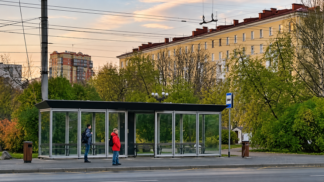 В Мурманске начали обогревать остановки В Мурманске начали обогревать остановки