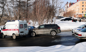 Стали известны подробности массовой аварии с участием скорой в центре Мурманска ДТП