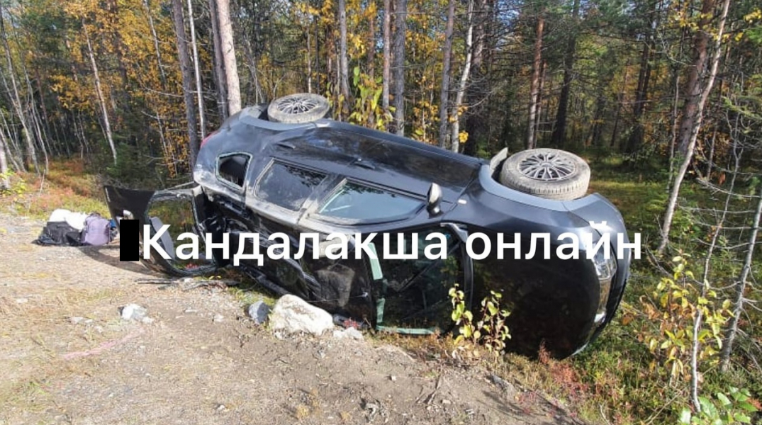 Возле моста в Мурманской области перевернулся автомобиль ДТП