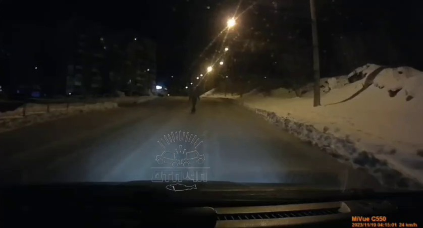 Водитель чудом избежал трагедии в Мурманске Дорога