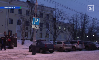 В Мурманске массово проверяли водителей из-за парковки Мурманск
