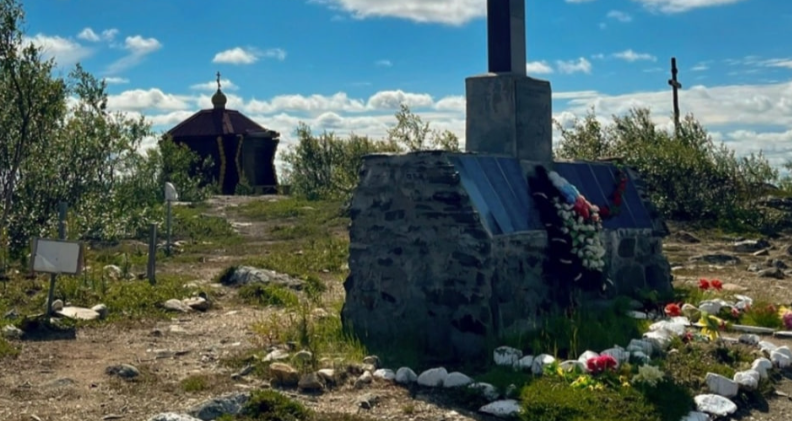 Незаметную часовню обнаружили в Заполярье Часовня
