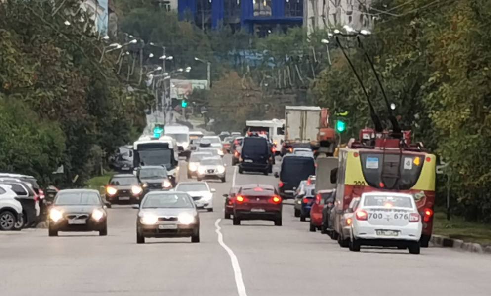 Водители застряли в утренних пробках в Мурманске Пробка