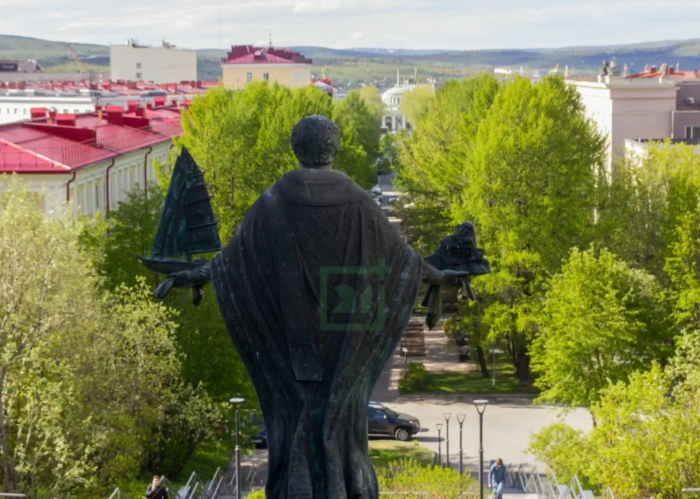 Памятник