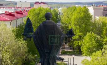 Памятник