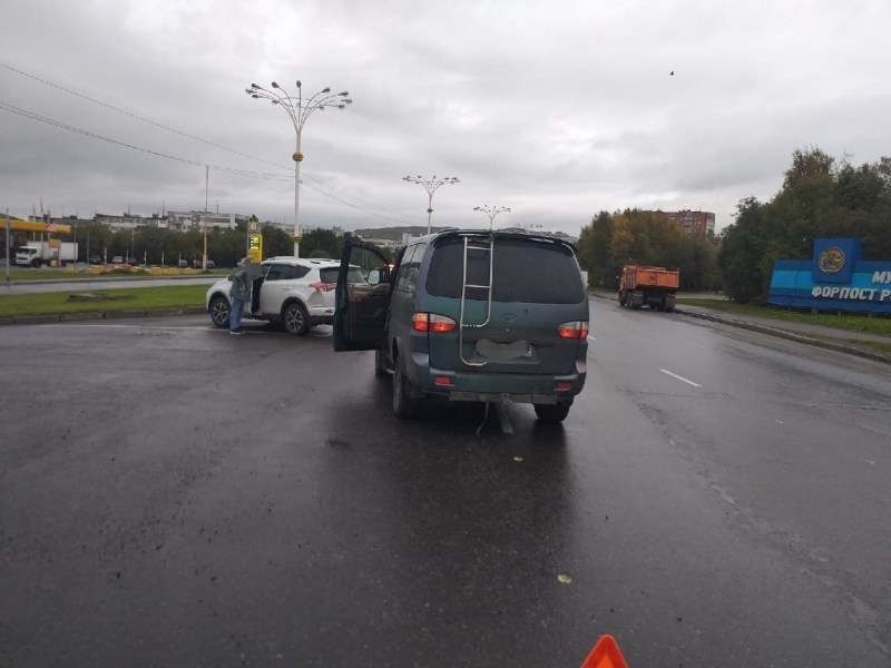 Момент ДТП в Мурманске попал на видео ДТП