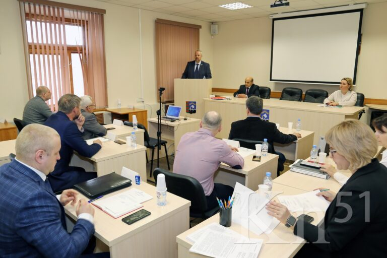 Депутаты Печенгского округа обсудили будущее шахты «Каула-Котсельваара» Депутаты Печенгского округа обсудили будущее шахты «Каула-Котсельваара»