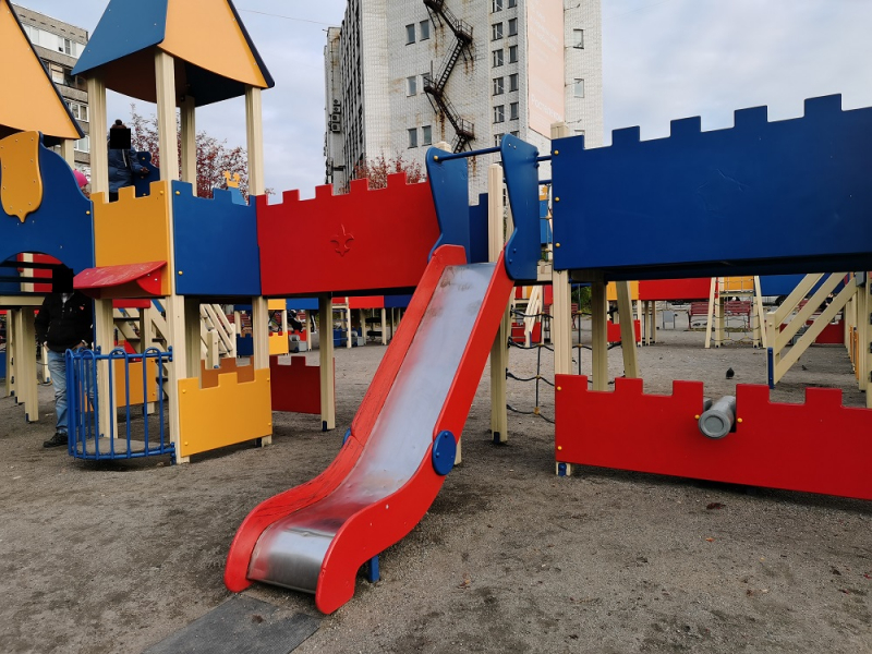 В центре Мурманска открыли обновленную площадку Площадка