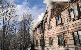 Стали известны подробности крупного пожара в мурманском доме Пожар