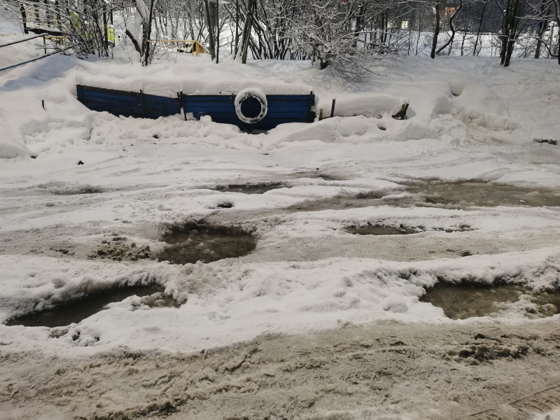 Северян предупредили об опасной ловушке в мурманском дворе Яма