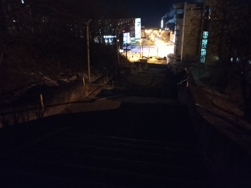 Северян поджидает опасность в темноте в Мурманске Темнота