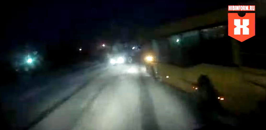 Лобовое столкновение в Мурманской области попало на видео Авария