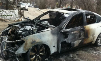 В Мурманской области дотла сгорел автомобиль Автомобиль