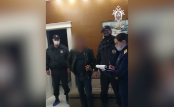 Задержание подозреваемого по делу о гибели моряков с «Онеги» попало на видео Задержание