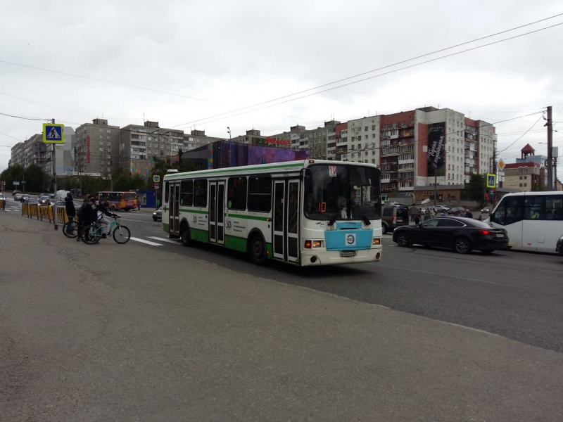 Автобус