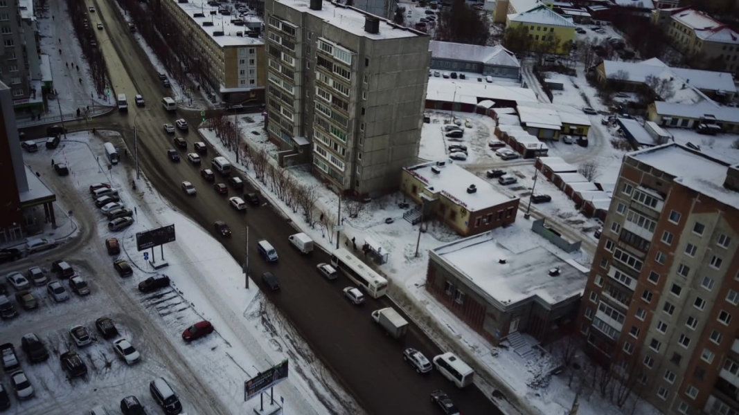 Водителям необходимо немедленно принять меры в Заполярье Машины, дорога