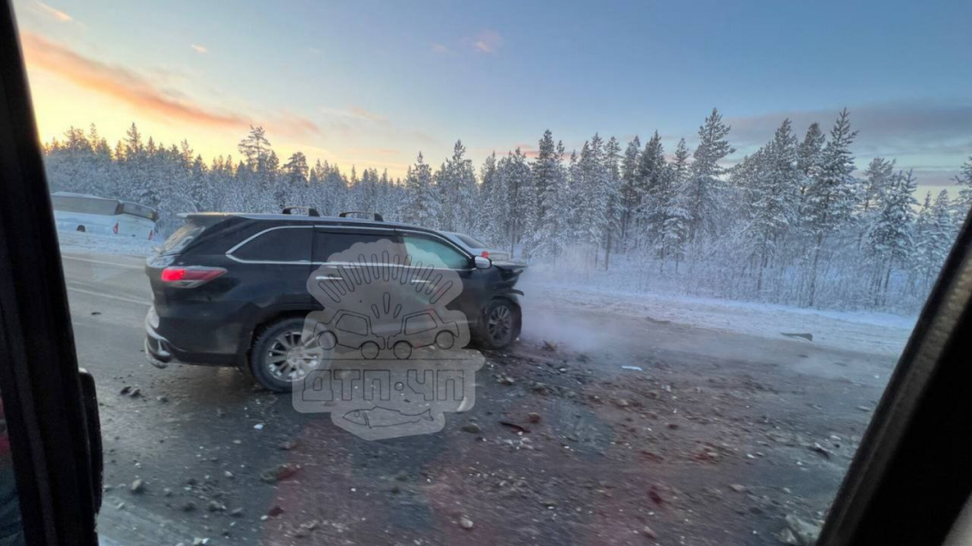 Жуткое ДТП с рейсовым автобусом произошло в Мурманской области Мурманская область