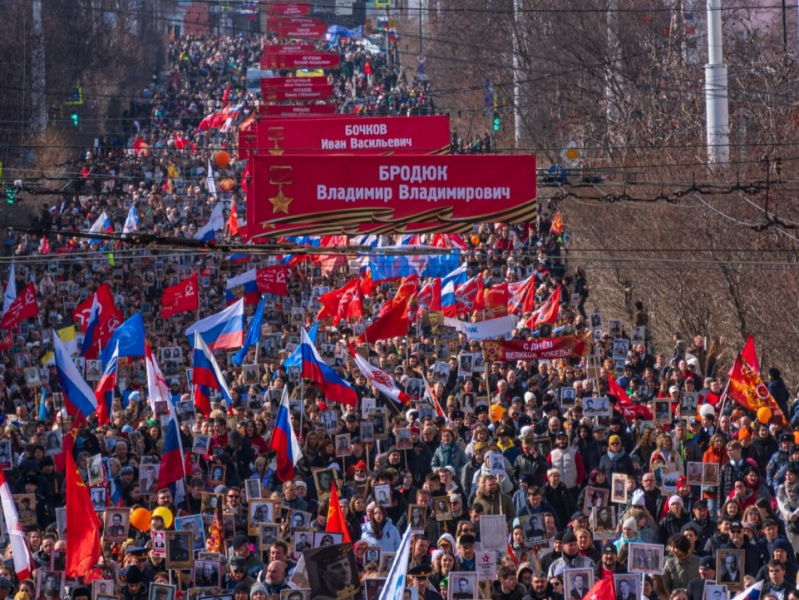 Где в Мурманской области пройдут парады на 9 мая? Парад