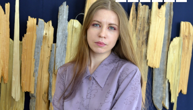 Юлия Шафаростова: «Любовь к дереву важнее любви к своей школе» Юлия Шафаростова: «Любовь к дереву важнее любви к своей школе»