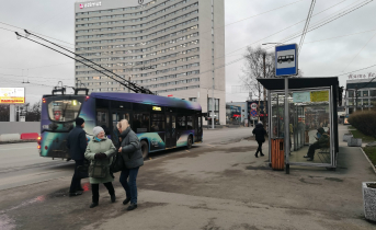 Общественный транспорт Мурманска изменит расписание Троллейбус