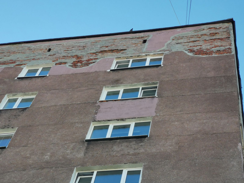Фасад рушится