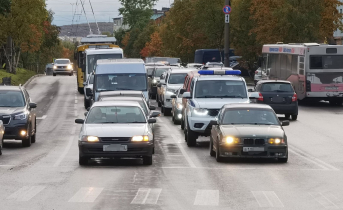 В Мурманске на Кольском проспекте перекроют движение машины