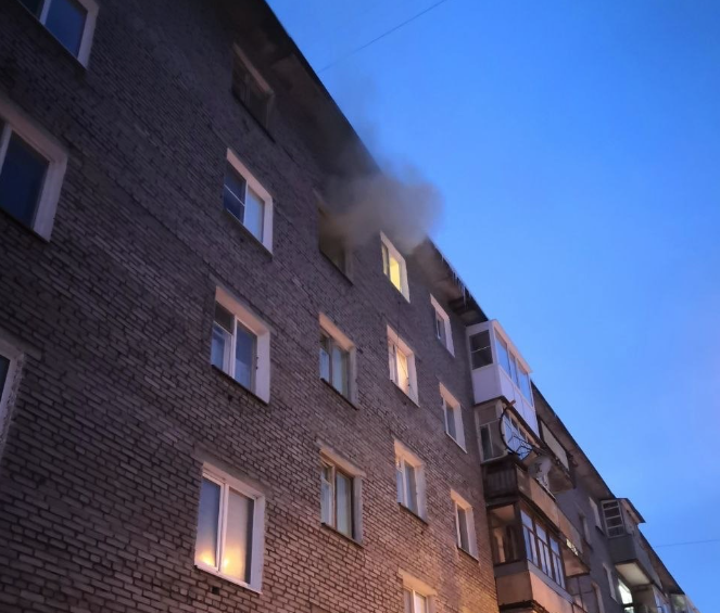 Пожар в Мурманской области Горящая квартира в Мурманской области