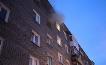 Пожар в Мурманской области Горящая квартира в Мурманской области