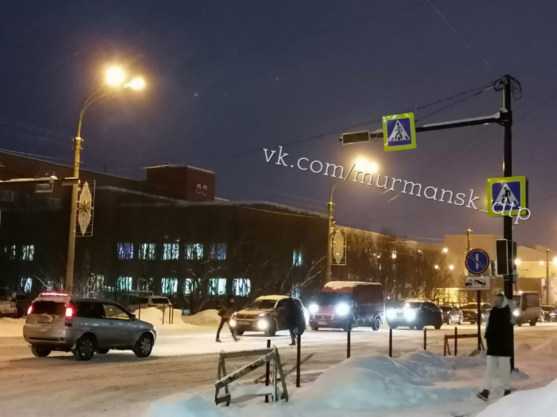 Новый светофор установили в Мурманске Светофор