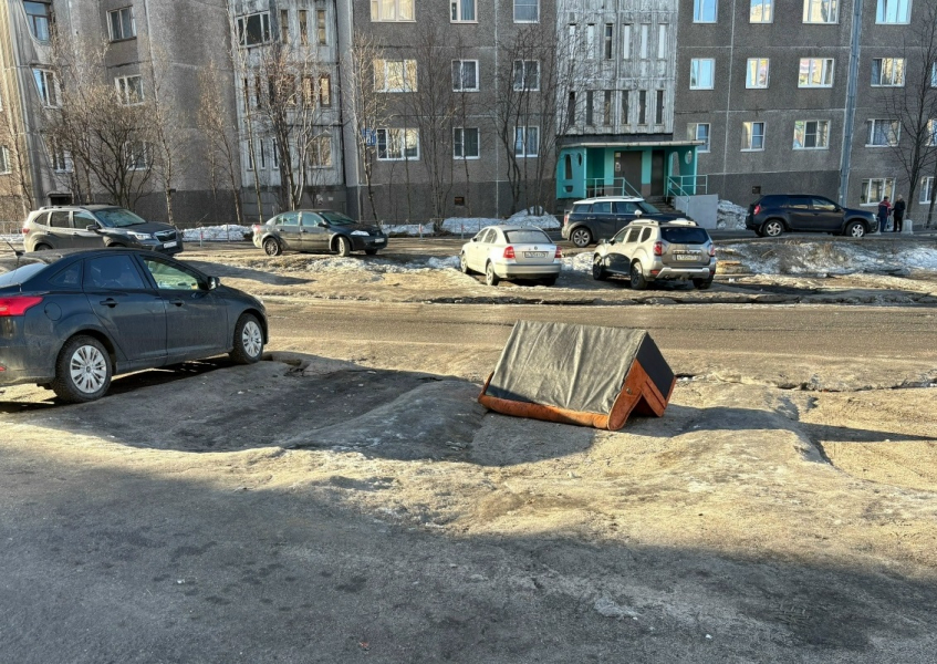 Диван