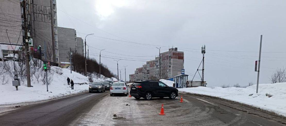 Момент наезда на пешехода в Мурманске попал на видео ДТП
