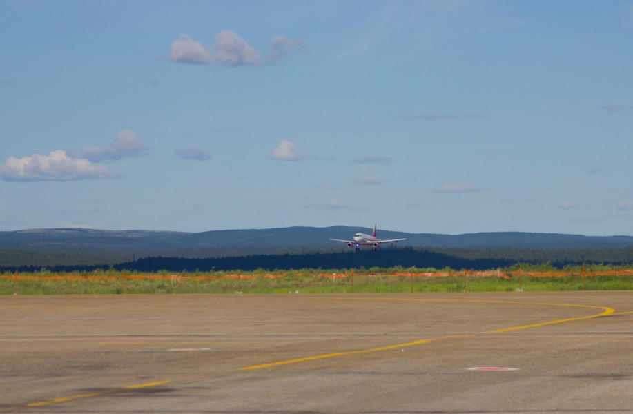 Авиакомпания отменила рейс Мурманск – Москва Самолет