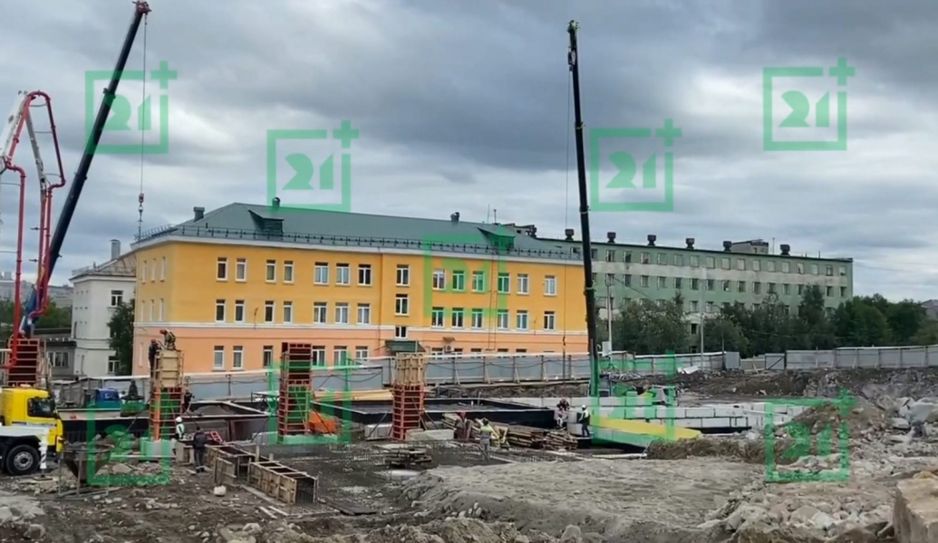 В Мурманске стоят новую школу Школа