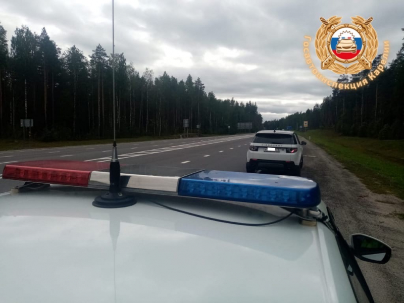 В Карелии мурманчанин совершил опасный обгон Нарушитель