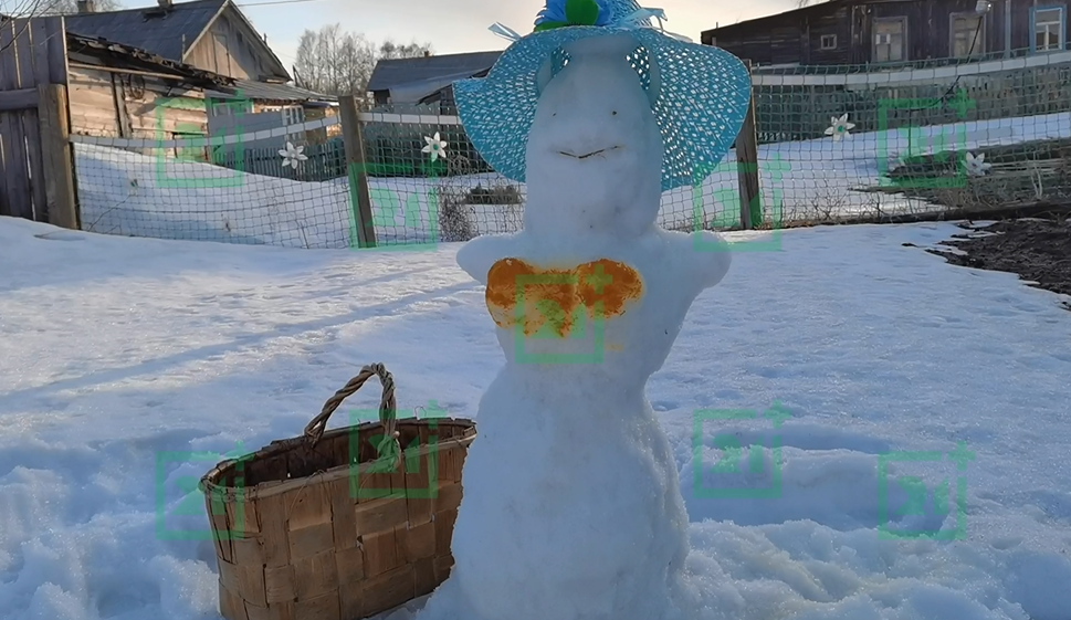 Майский снеговик Снеговик