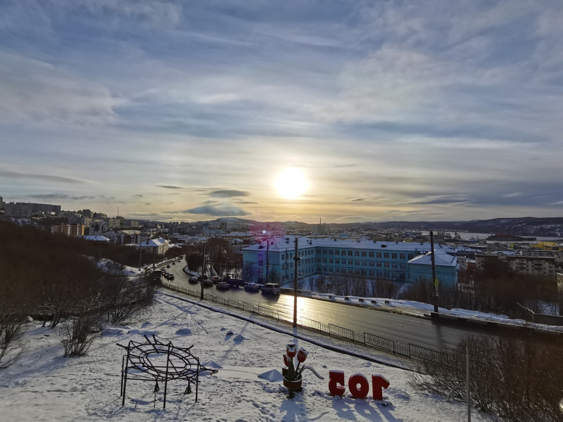 Врачи из Москвы обследуют юных северян в мурманской поликлинике Мурманск