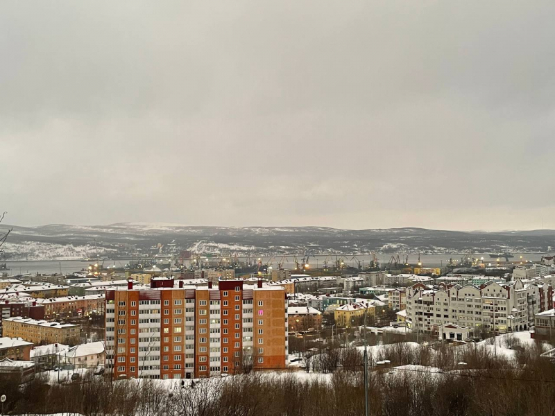 Мурманчанин пожаловался на непростую ситуацию с молодым соседом Мурманск