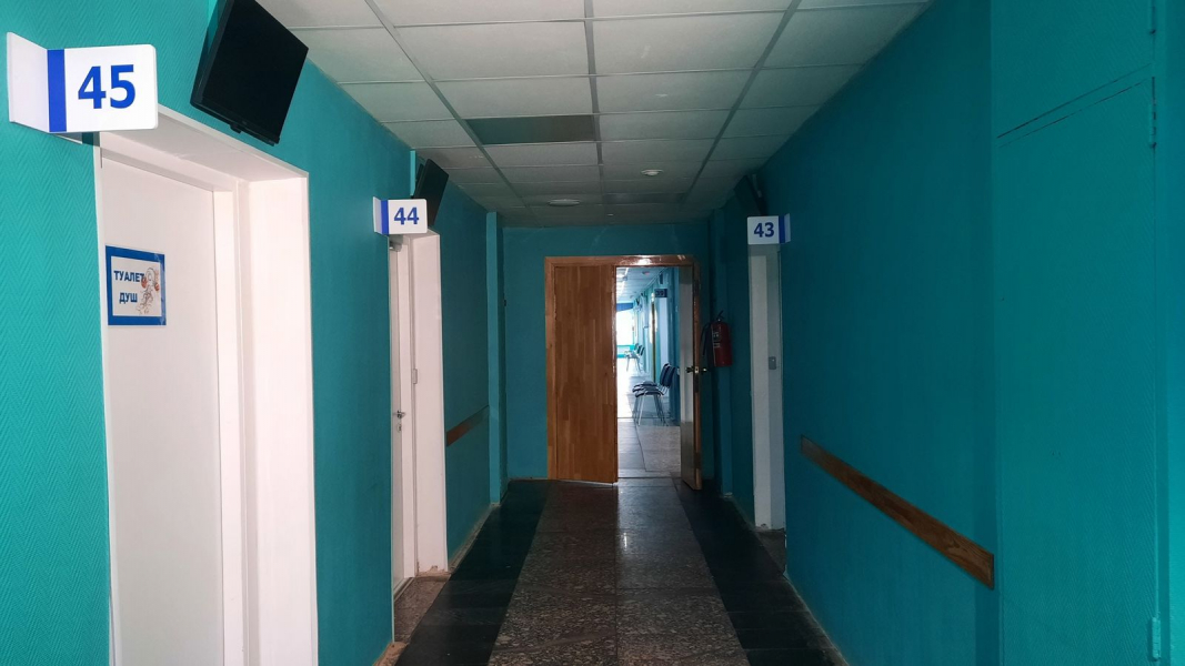 В «красных зонах» Мурманской области свернули 106 ковидных коек Больница