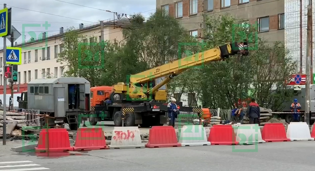 В Мурманске перекрыли движение на проспекте Перекрытие