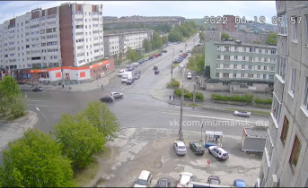Момент аварии в Мурманске попал на видео Авария