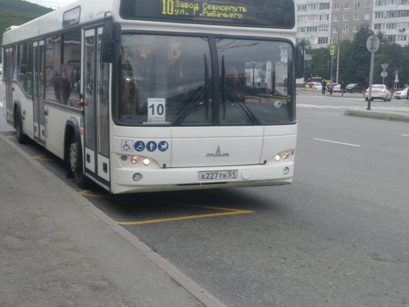 На мурманчанина без маски в автобусе составили протокол, фото Автобус