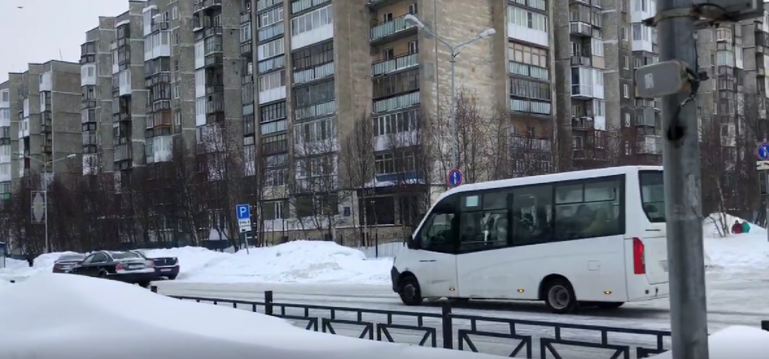 На перекрестке в Мурманске перестали работать светофоры Дорога