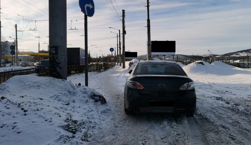 Мурманчане возмутились парковкой водителя Парковка