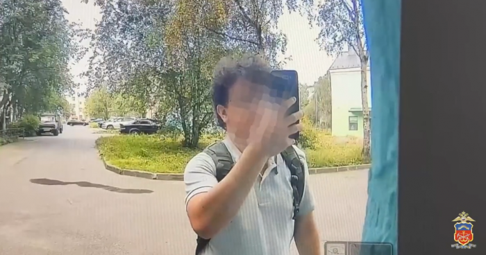 Жителя Мурманской области арестовали за расклейку листовок