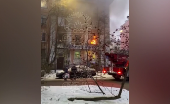 Пожар в центре Мурманска попал на видео Пожар